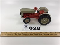 FORD TOY TRACTOR 1/16 scale