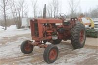 FARMALL 806 DIESEL TRACTOR  WF WITH OPEN STATION