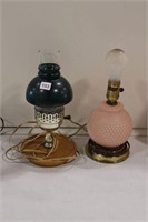 2 VINTAGE TABLE LAMPS
