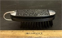 AVON ITEM-JACK KNIFE/BRUSH/NO BOX