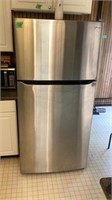 LG Refrigerator Freezer stainless steel 33” W x