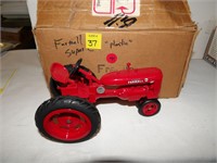 Farmall Super "C"