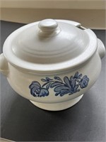 Large Pfaltzgraff Lidded Tureen- Yorktowne pattern