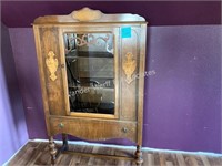 Antique china hutch with pillared front legs