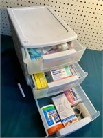 3 DRAWER ORGANIZER AND CONTENTS