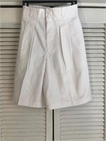 VINTAGE CHIC HIGH WAISTED SHORTS SIZE 10