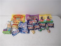 "As Is" Lot Of 20 Assorted Chocolate And Candy