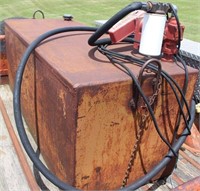 Portable fuel tank