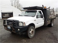 2006 Ford F-550 XL SD 4x4 S/A Flatbed Pickup Truck
