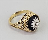 14K Gold & Diamond Wedgwood Daisy  Ring.