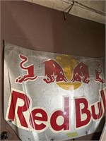 Red Bull racing hood
Says 105 Bristol