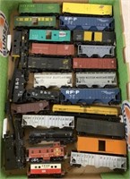 26 HO Train Cars-Bachmann, Life-Like & others