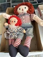 2 raggedy Ann dolls