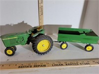 John deere toy tractor & trailer