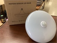 Motion sensor LED bulb