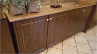 lower cabinet and counter 81 x 25d