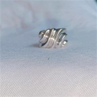 Sterling Silver Ribbed Ring, Size 6.5