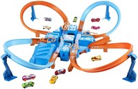 Hot Wheels Track Set with 1:64 Scale Toy Car, 4...