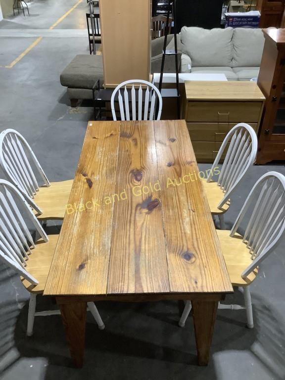 Pine Harvest Table & 5 Chairs