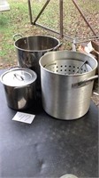 3 cooking pots