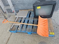 SNOW SHOVEL, TRAY, TUBE TV