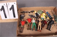 Flat Of Army Figures & Guns