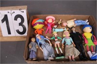 Flat Of Assorted Figures Includes American Idol