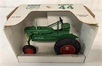 1/16 Oliver Super 44 Tractor,NIB