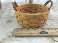 2002 Longaberger Basket