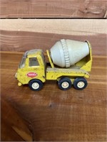 VINTAGE DIE CAST METAL TONKA CEMENT MIXER