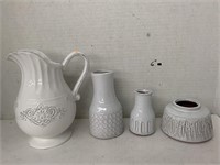 4cnt Pitcher and Vases