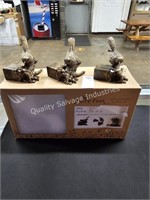 robin potty/planter feet (display area)