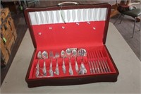 VINTAGE SILVERWARE SET