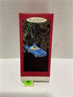 Hallmark 1995 ornament Batmobile