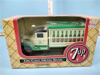 Ertl  diecast 7-Up 1931 delivery truck coin bank