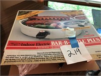 INDOOR ELECTRIC GRILL NEW IN BOX