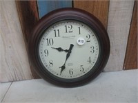 11" Wall Clock