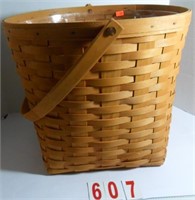 Large Round Basket with Plastic Liner