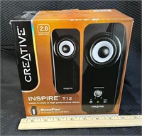 Creative 2.0 Speaker System w enhanced bass