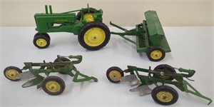 JD A Restored w/Grain Drill & 2 Plows 1/16