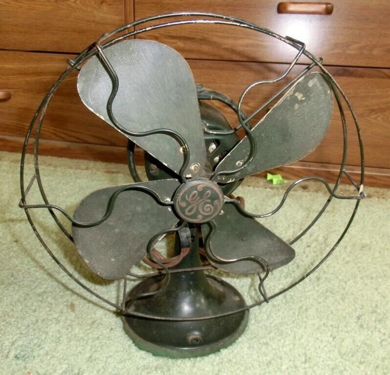 GE halo framed oscillating fan w/green paint