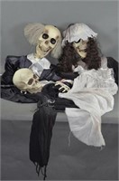 Bride and Groom Halloween Skeleton Hanging Décor