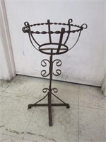 METAL PLANT STAND 22"T