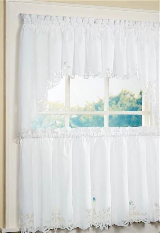 CHF Battenburg Valance White