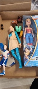 Lot of Wonder Woman and other figures