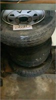 5 misc tires some have wheels 155 / 80 R 13 and
