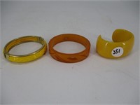 Lot (3) Plastic / Bakelite Bracelets