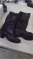 ANNALEE BOOTS SIZE 6