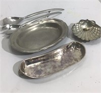 Collection of Serving Pieces K8C