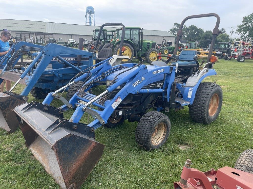 1998 New Holland TC18 Tractor